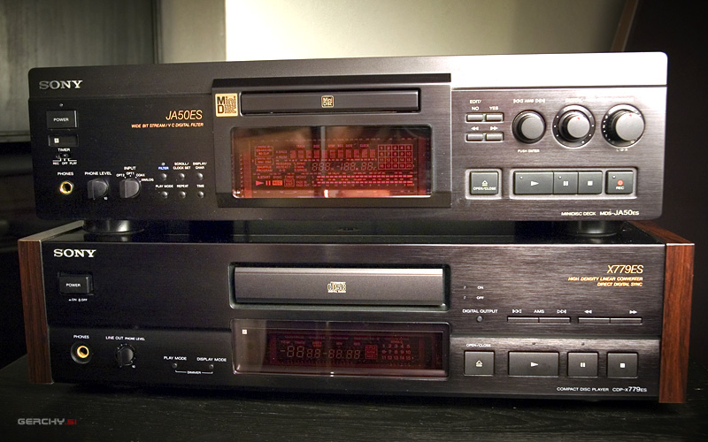 sony_x779_ja50.jpg